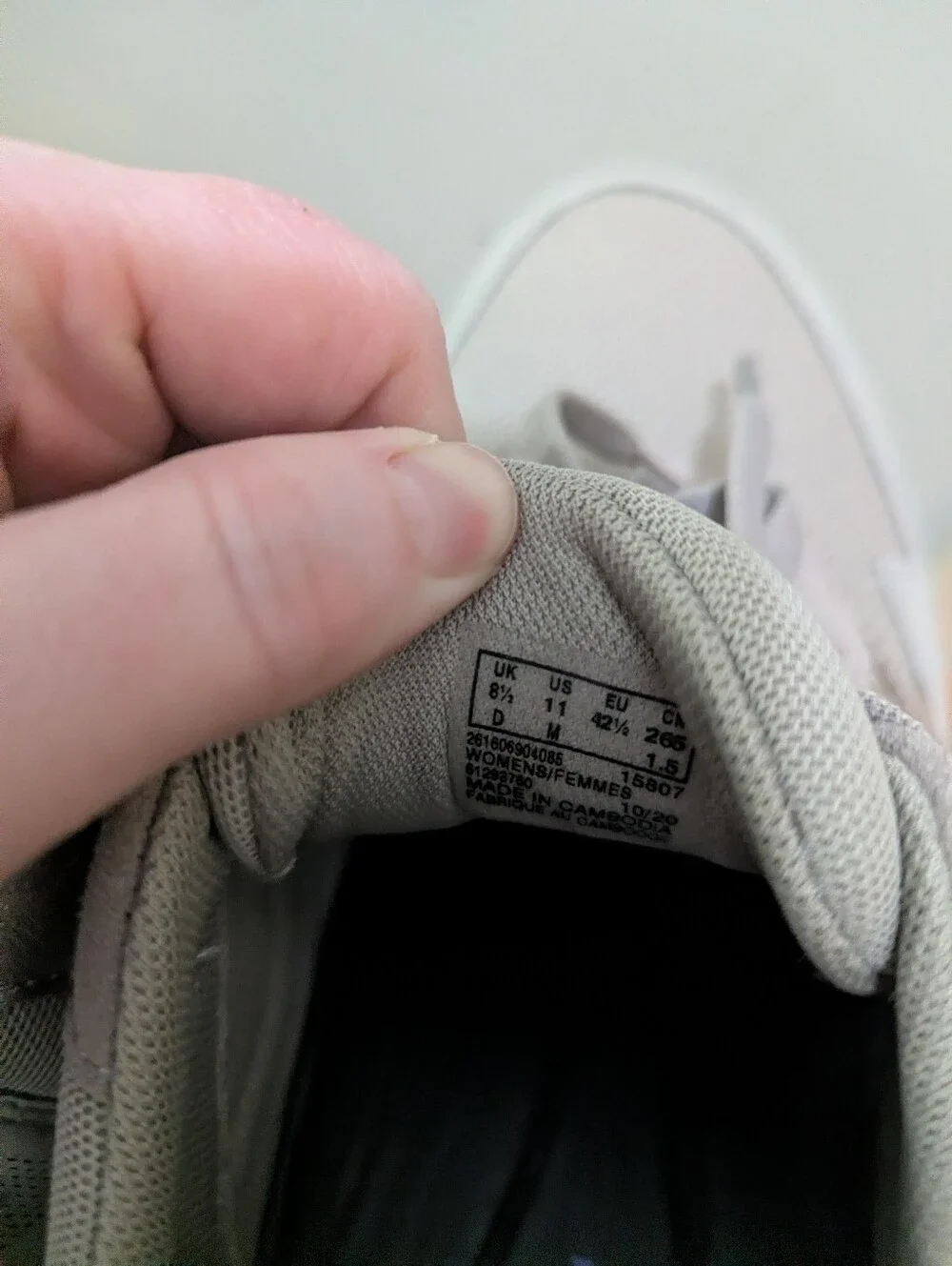 Clarks Women's Taupe/Beige Lace-Up  Wavewalk Sneakers